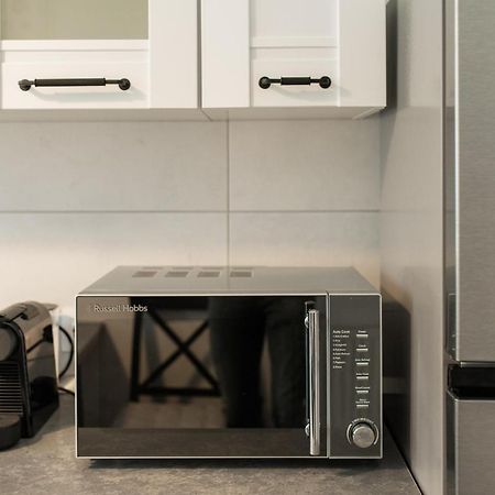East Side Living & Terrace Apartment Брашов Екстериор снимка