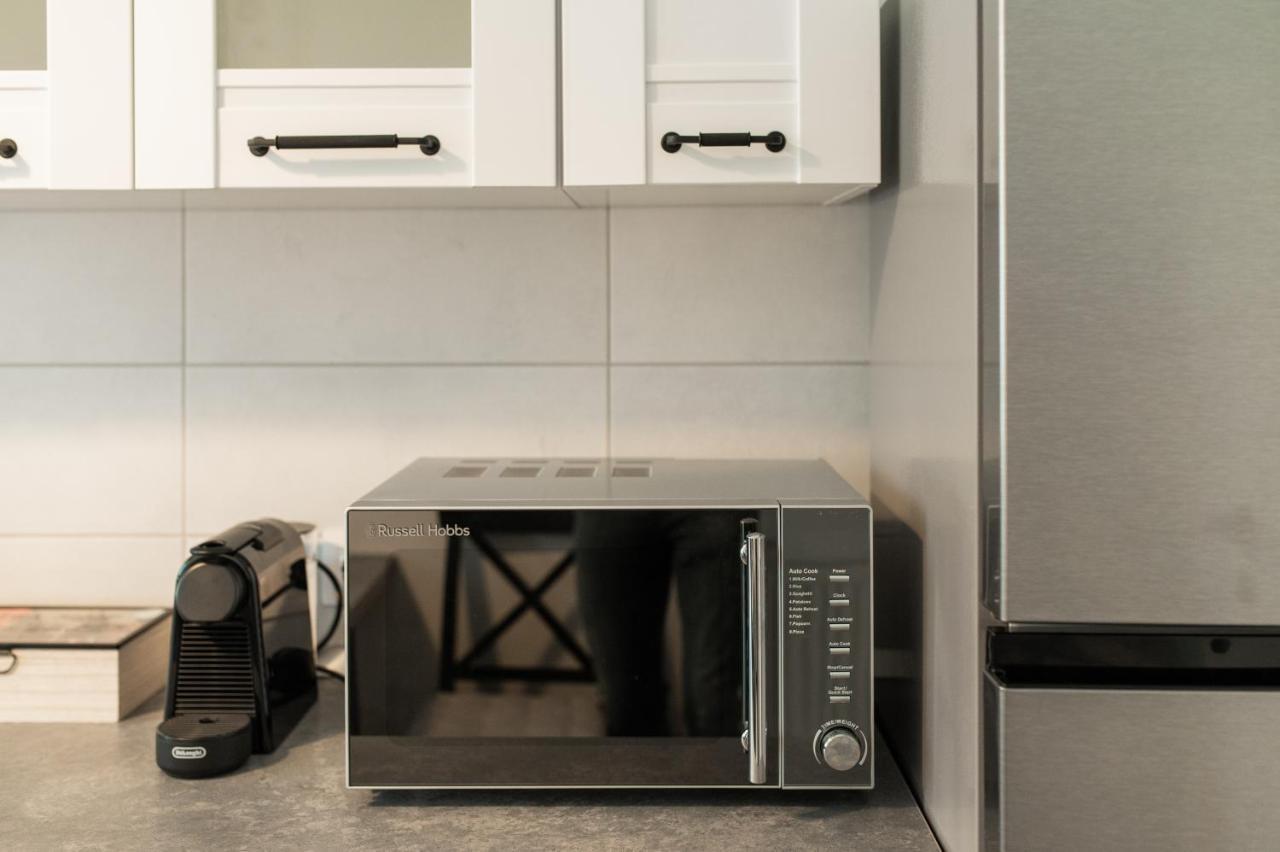 East Side Living & Terrace Apartment Брашов Екстериор снимка